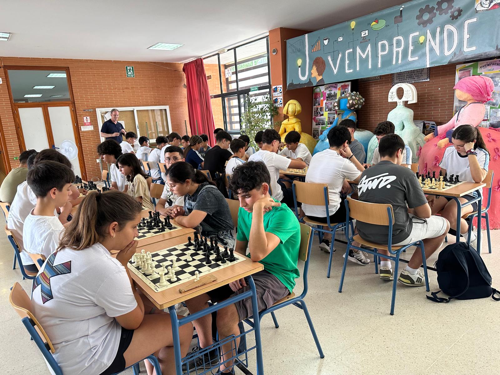 IV Torneo de Ajedrez Intercentros (IESLA) | I.E.S. López de Arenas